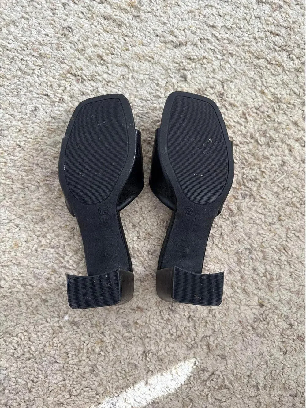 Women's Journee Alisia Heeled Mule Sandal Black 6.5 Block Heel - Picture 4 of 5